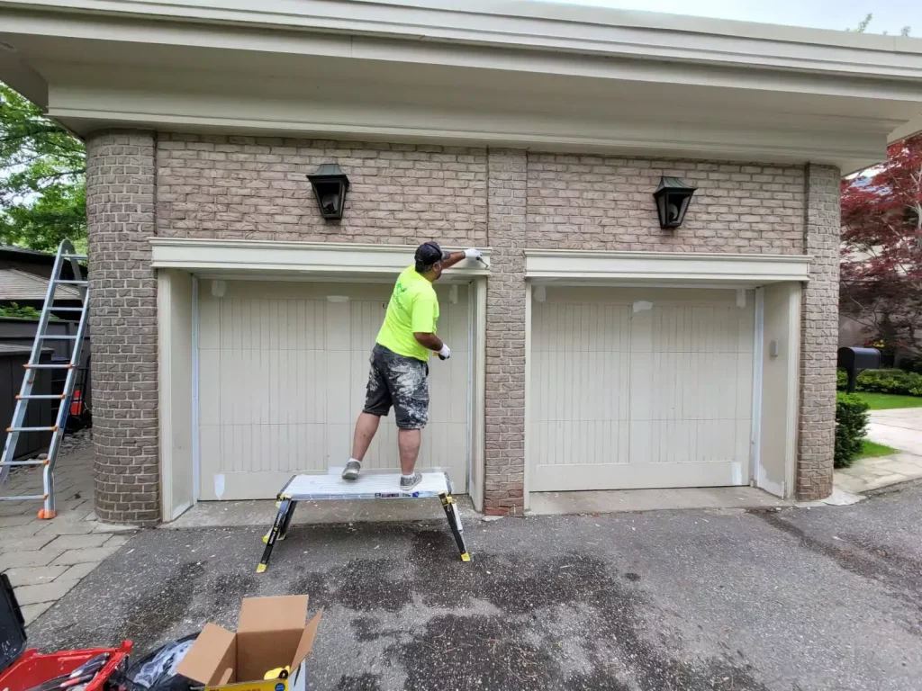 painting exterior garage