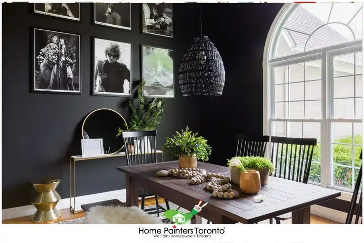 Neutral Wall Black